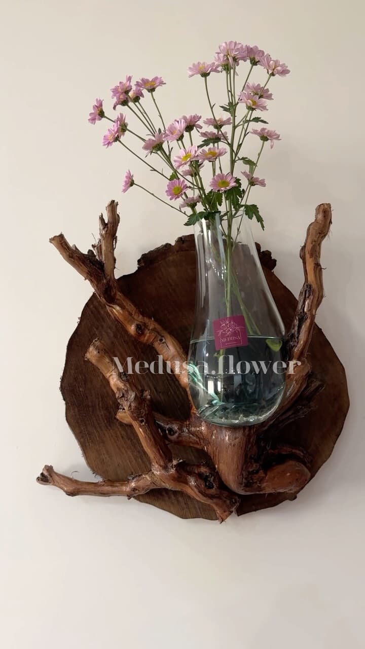 گلدان دیواری چوبی دست ساز طرح ریشه طبیعی