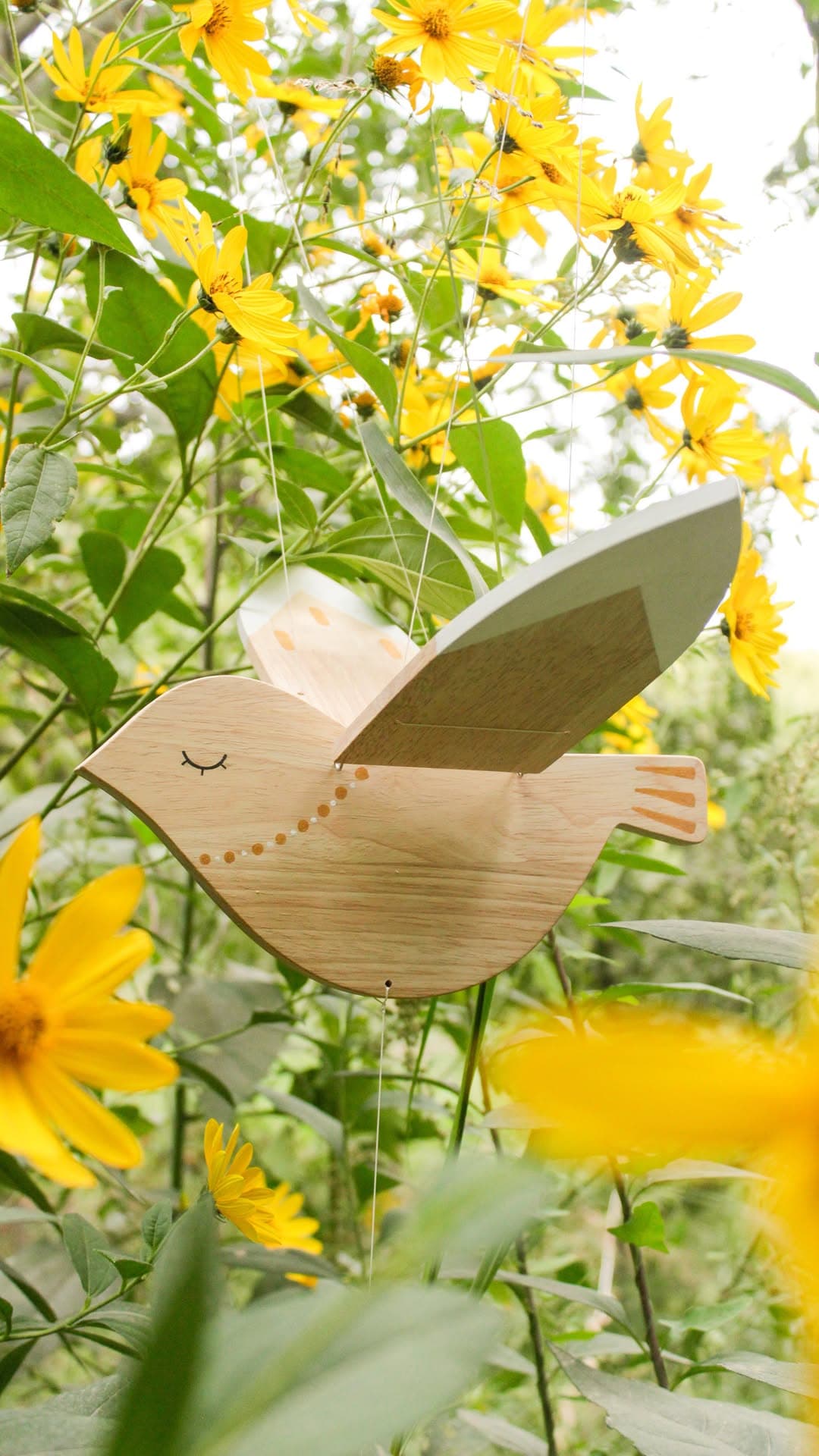 آویز دکوری چوبی متحرک طرح پرنده مدل گنجشک