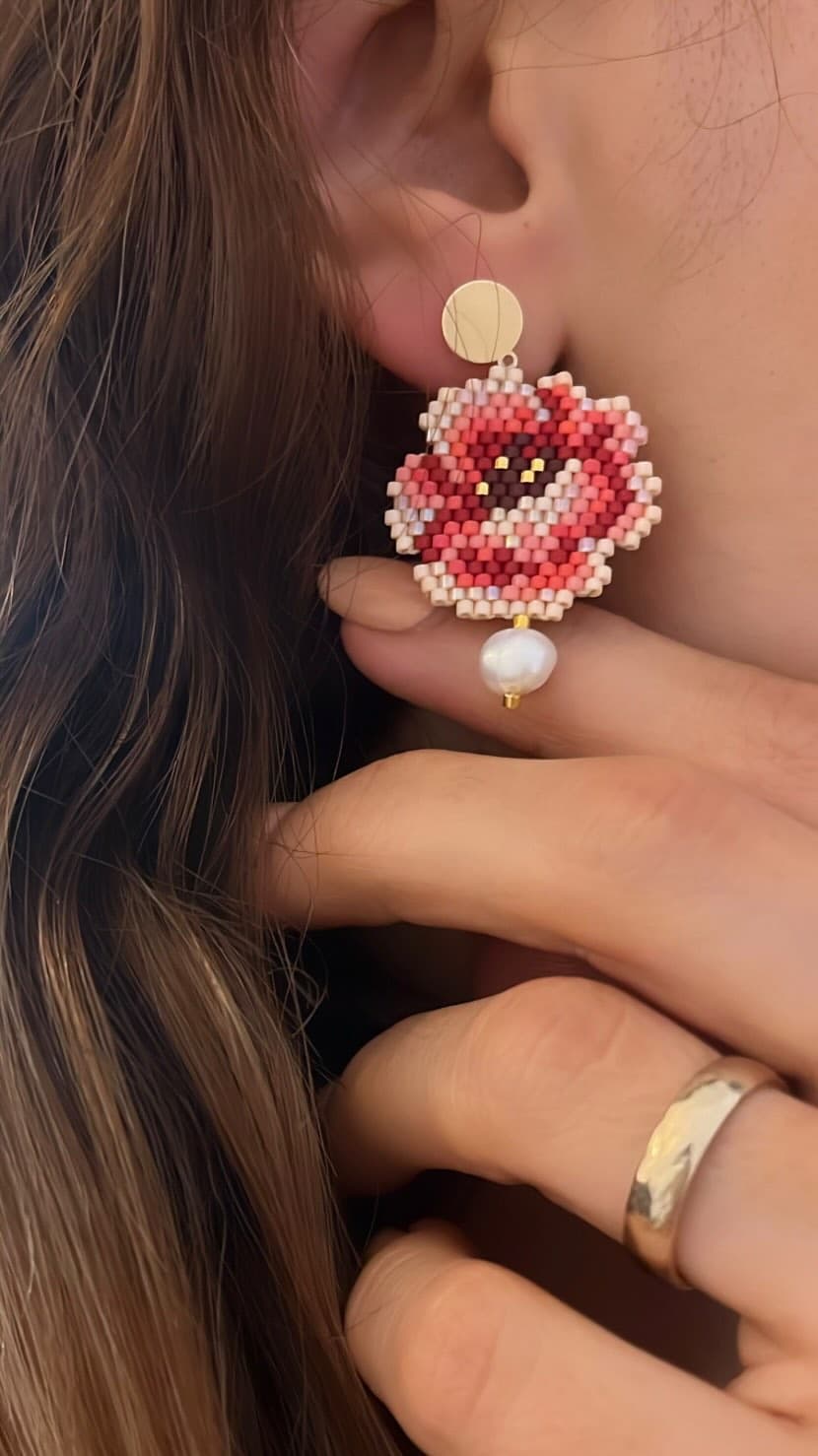 دستبند منجوق بافی دستباف طرح باغ رز