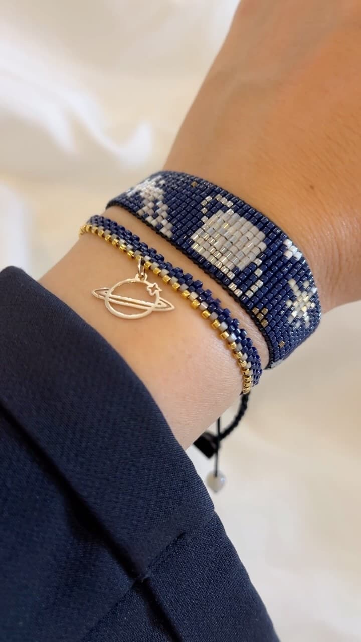 ست دستبند طلا زنانه طرح زحل و کهکشان