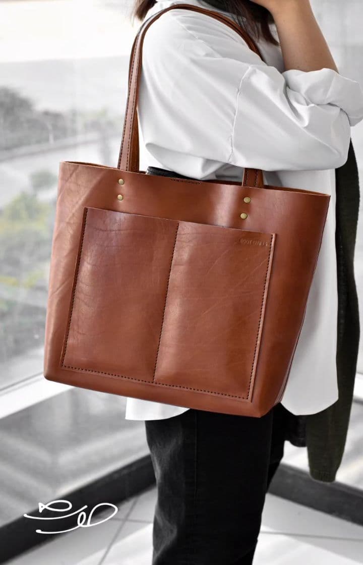 کیف توت بگ زنانه چرم طبیعی دست دوز