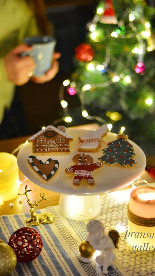 استند شیرینی و کیک پایه‌دار سنگی پرنسا