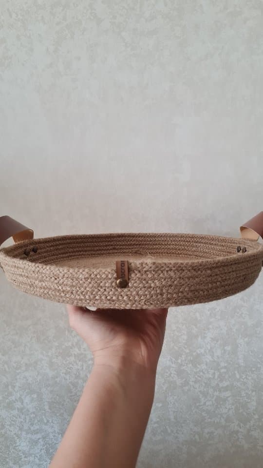 سینی دکوراتیو کنفی با دسته چرمی