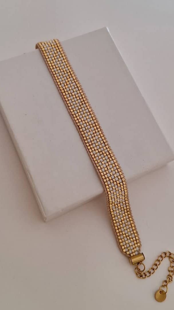 دستبند دستساز میوکی طرح شطرنجی طلایی و سفید