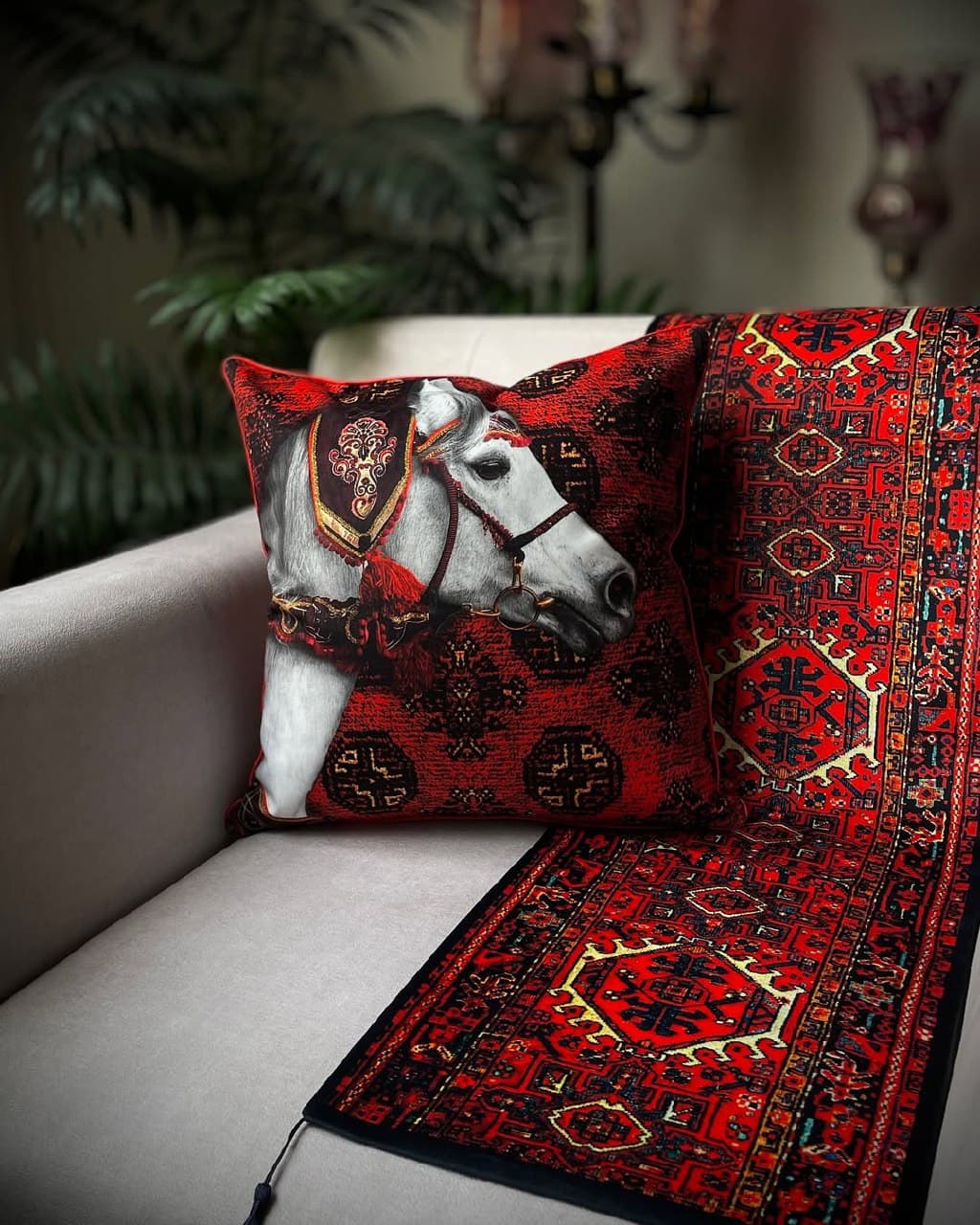 کوسن مخمل طرح اسب ترکمن صحرا
