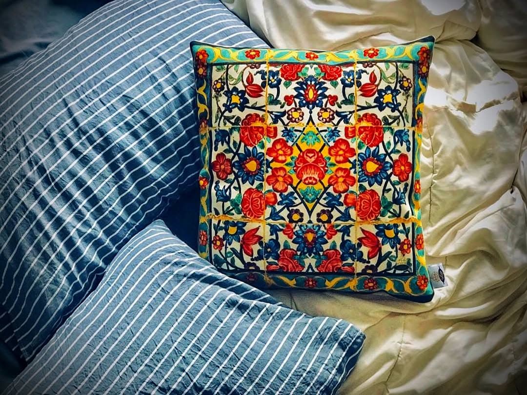 کوسن مربع طرح کاشی سنتی