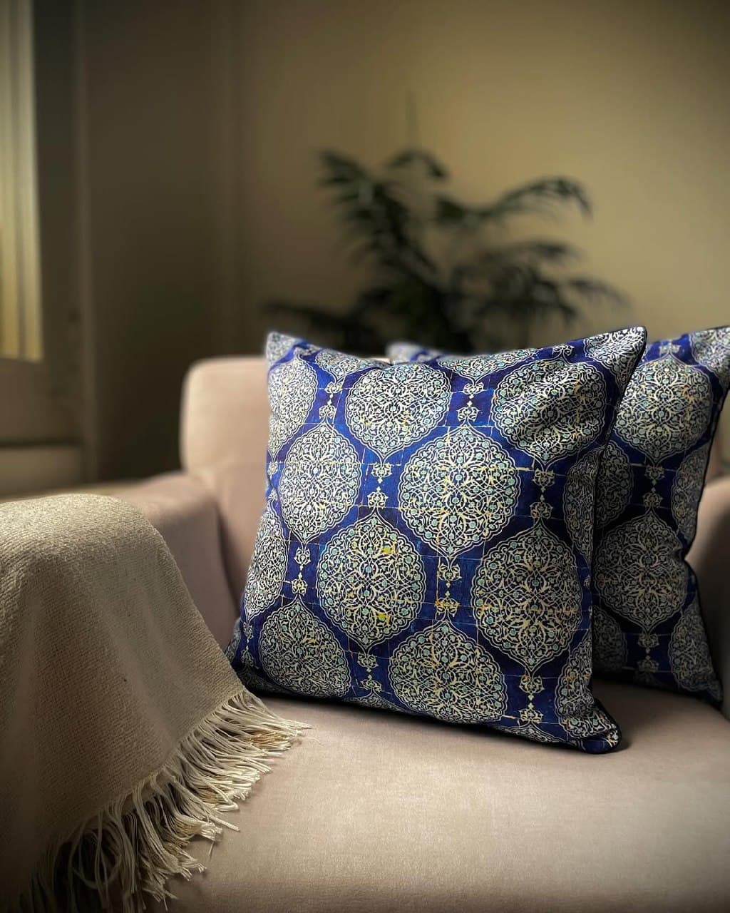 ست کوسن و رانر مخمل طرح کاشی سنتی