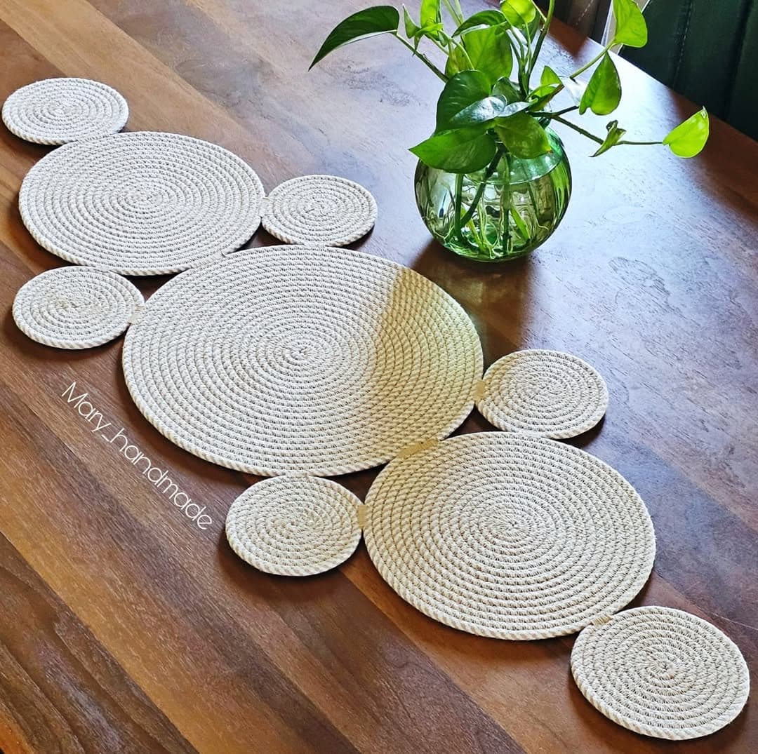 رانر رومیزی قیطونی دست دوز