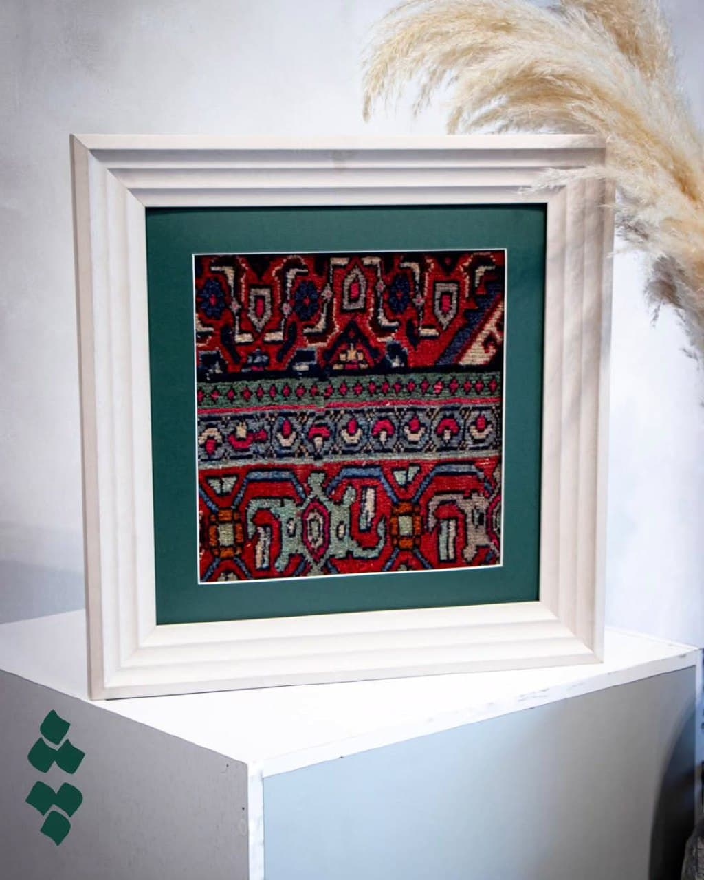 قاب فرش دستباف همدان تک نسخه