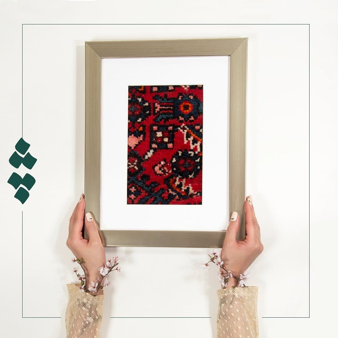 قاب فرش دستبافت حسین آباد همدان