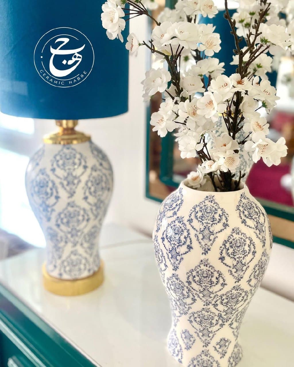 آباژور رومیزی سرامیکی دست ساز طرح داماس