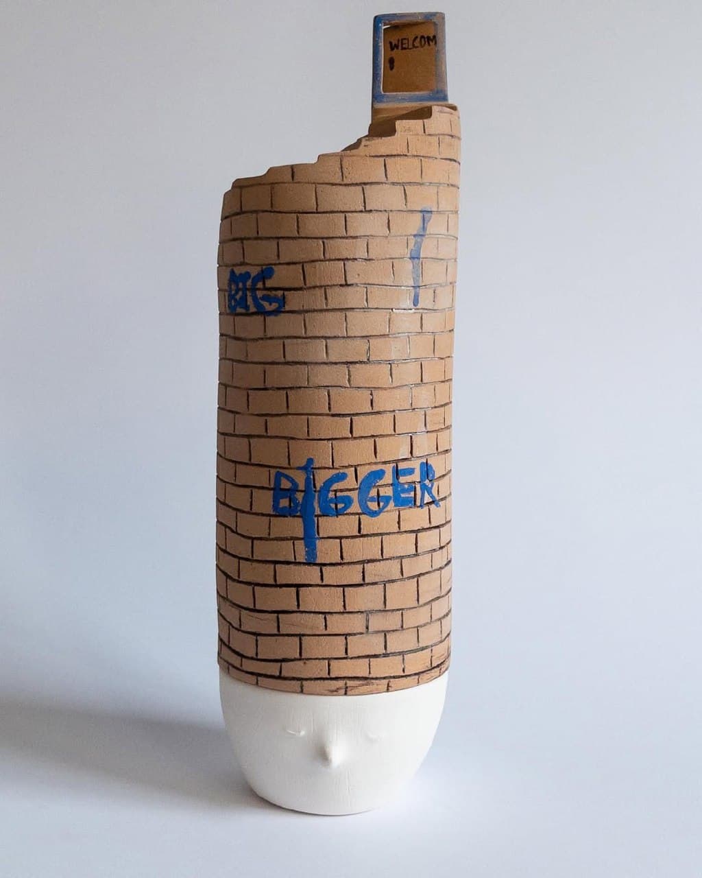 مجسمه سرامیکی دکوراتیو دست ساز مدل دیوار خیال