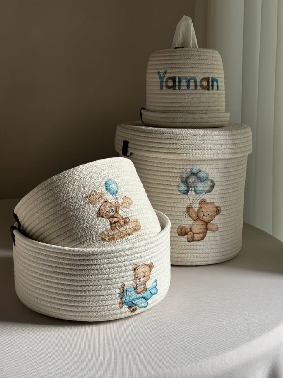 ست نظم دهنده اتاق کودک پسرانه طرح خرس نقاشی دستی با نام یامان