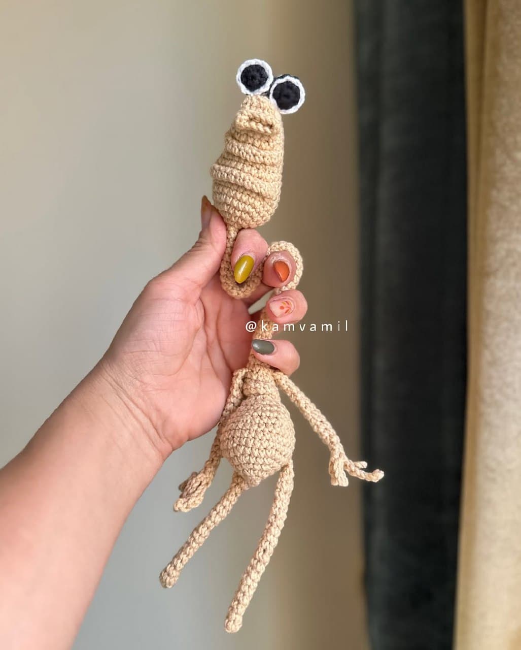 آویز بافتنی مارکوس گردندراز