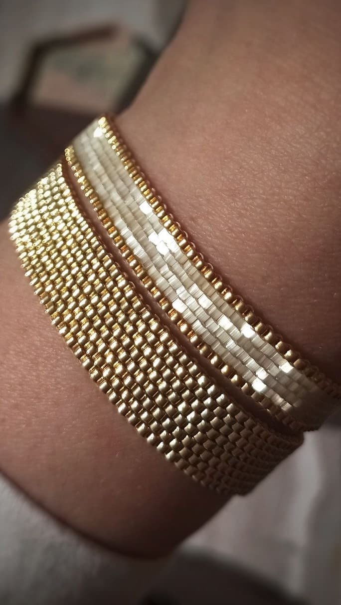 دستبند زنانه دستباف میوکی اصل ژاپن با پلاک طلا ۱۸ عیار